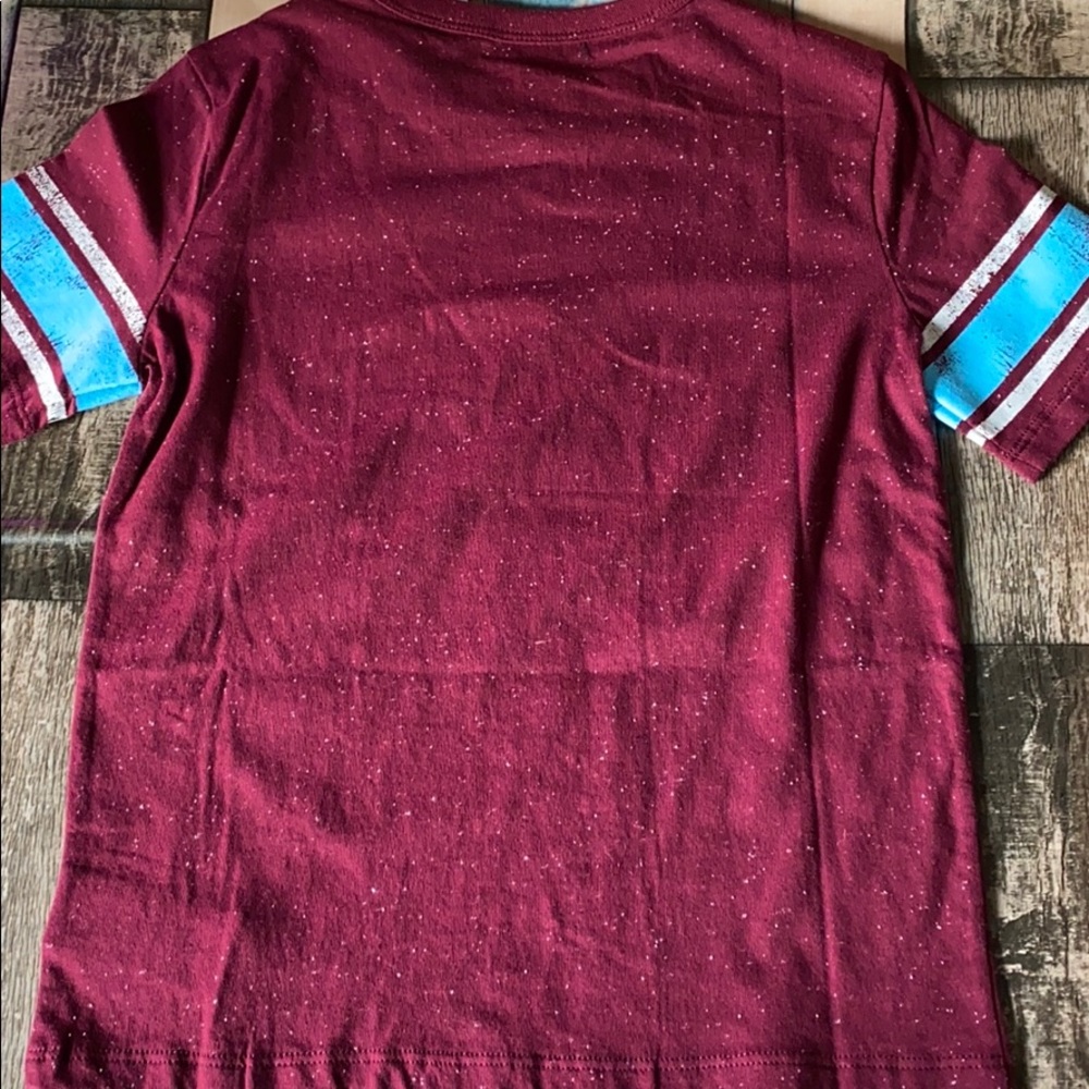 Gap Tee 🏈 - Picture 4 of 5